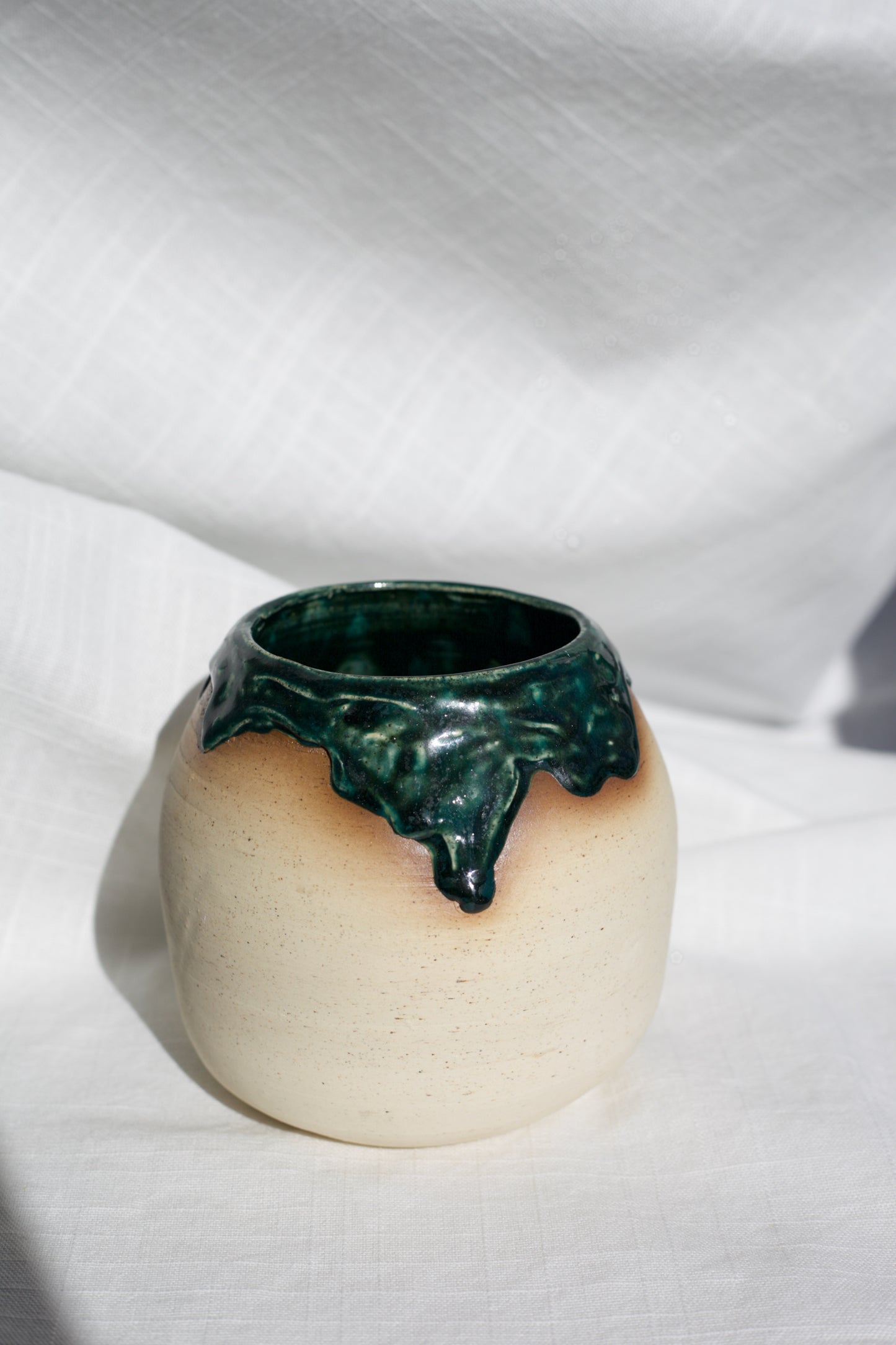 Round Jungle Drip Vase