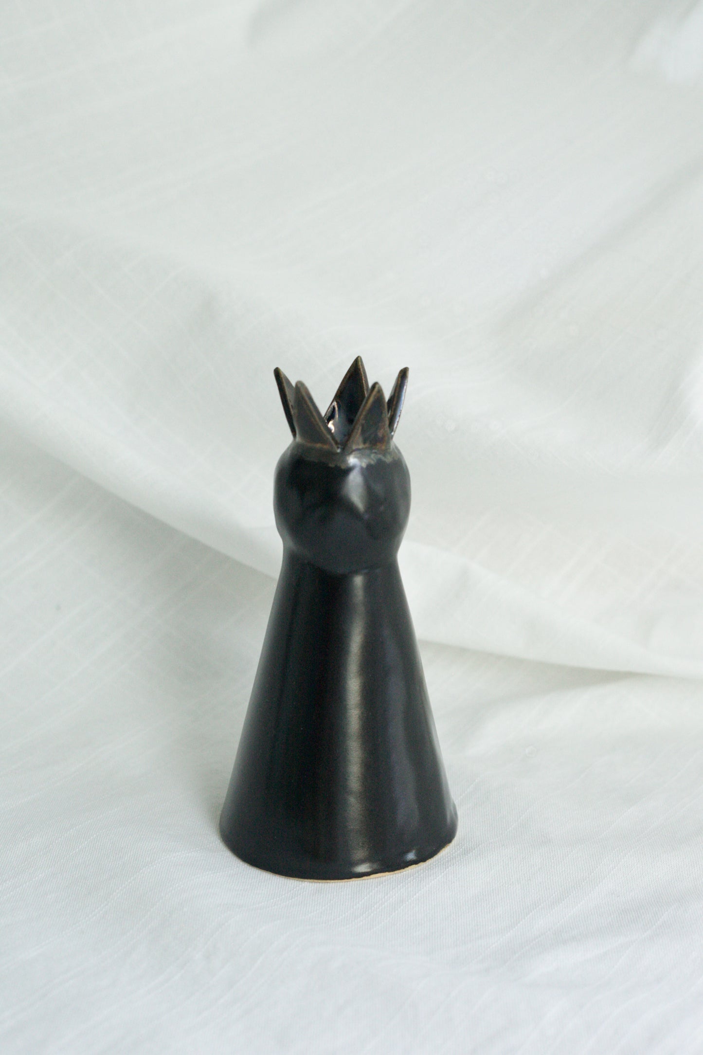 Black Queen Vase