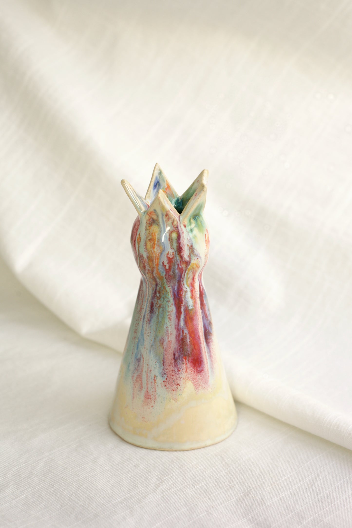 Rainbow Reverie Queen Vase